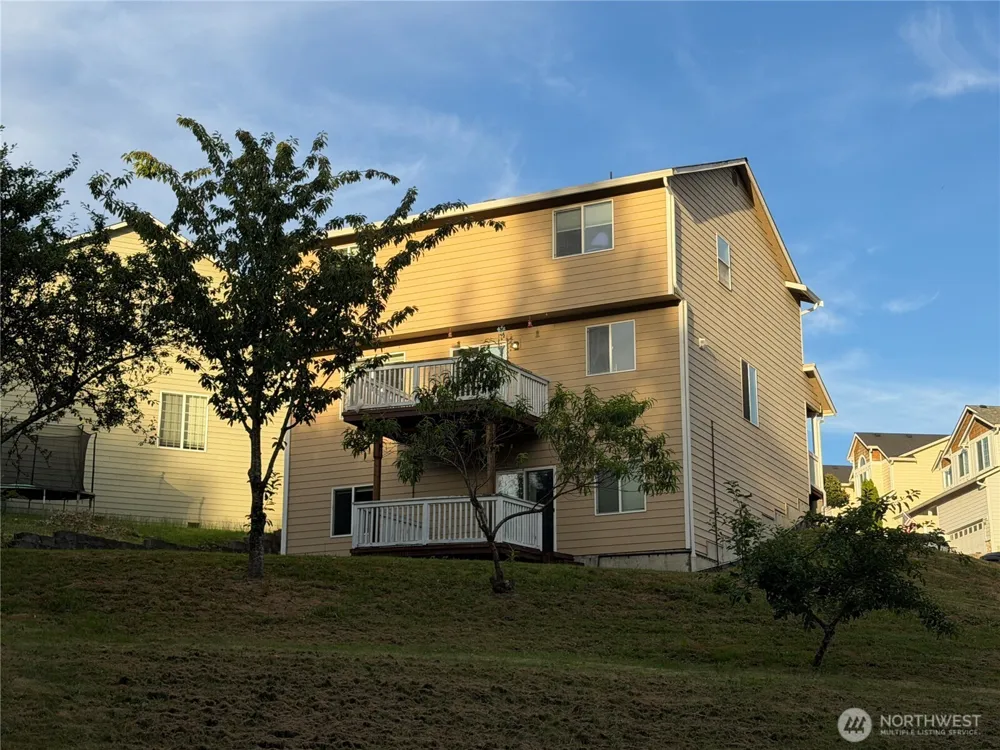 6731 37th Street NE Marysville, WA 98270