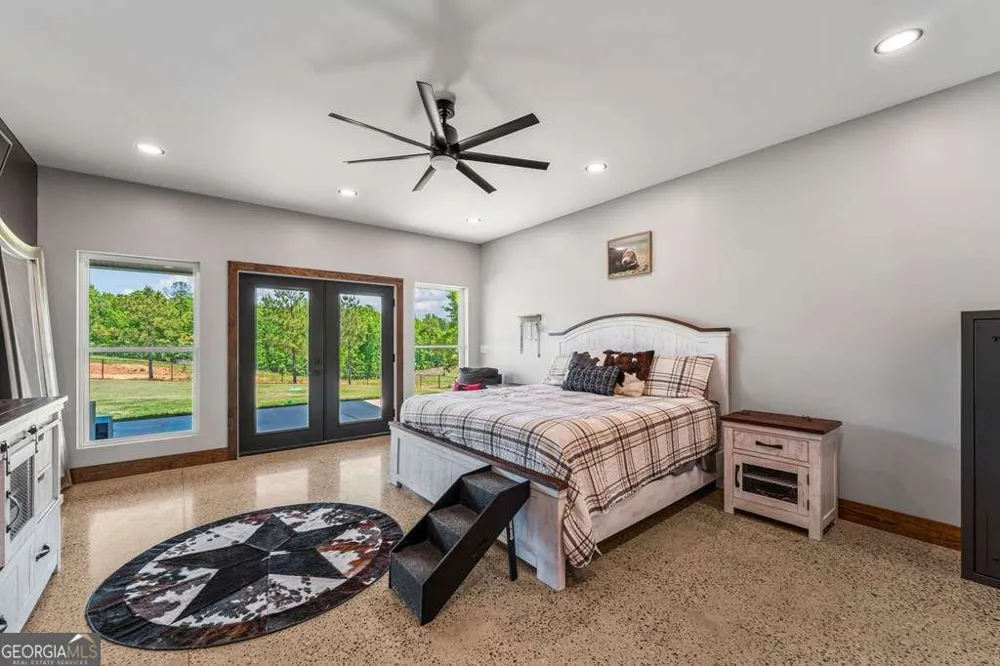 795 Hunter RD Cataula, GA 31804