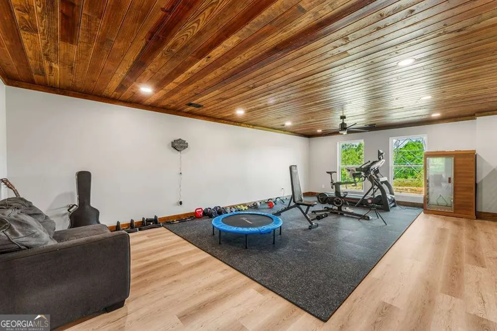 795 Hunter RD Cataula, GA 31804