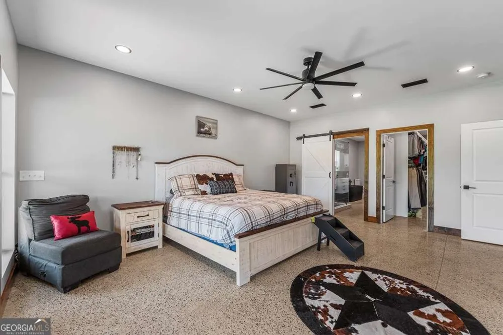 795 Hunter RD Cataula, GA 31804