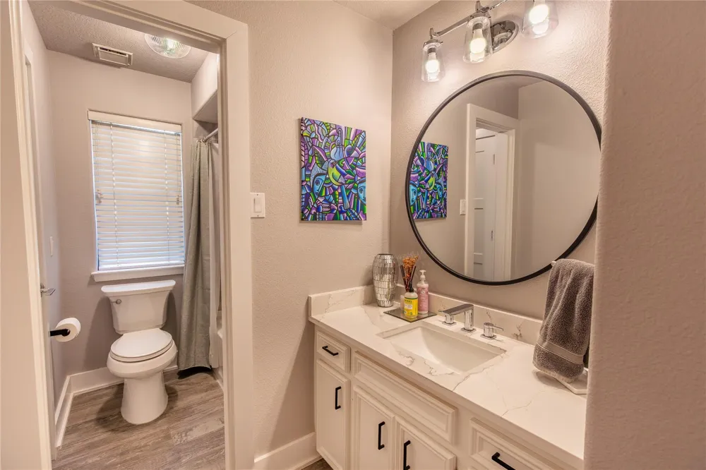 227 Briarwood Drive Bellville, TX 77418