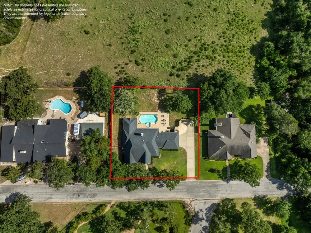 227 Briarwood Drive Bellville, TX 77418