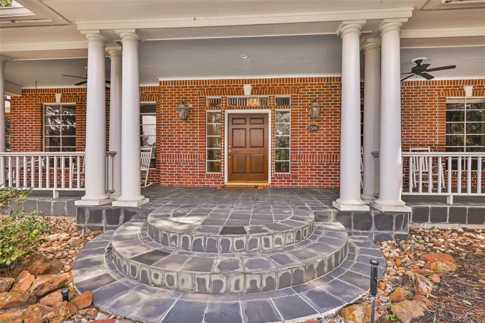 1506 Sheltering Oaks Lane Kingwood, TX 77345
