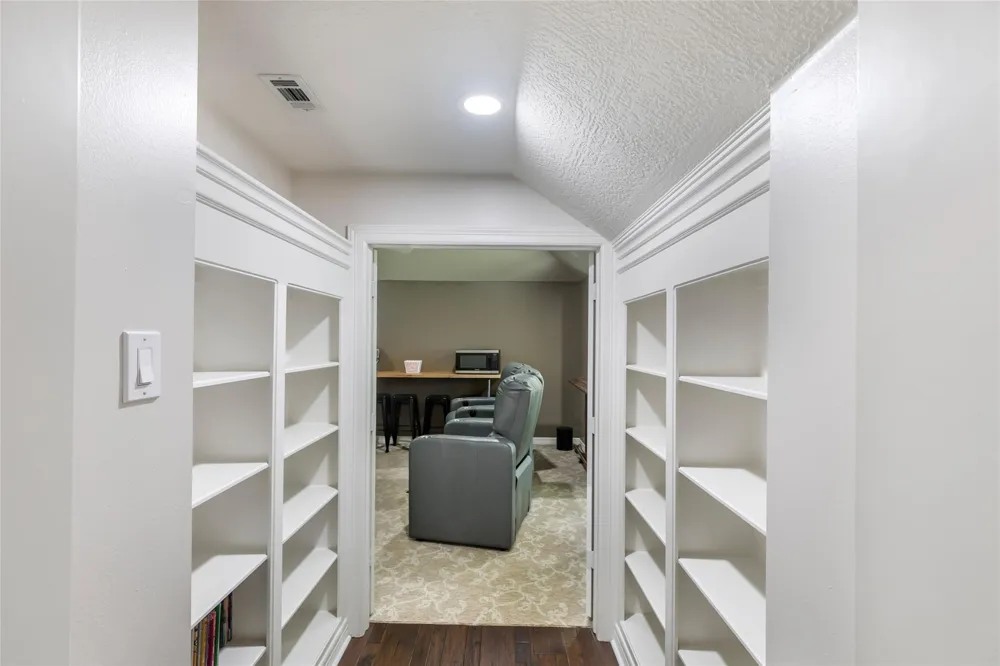 1506 Sheltering Oaks Lane Kingwood, TX 77345