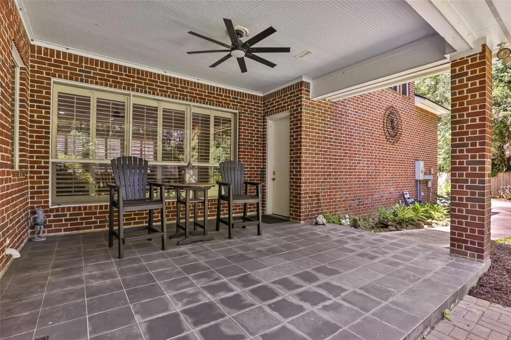 1506 Sheltering Oaks Lane Kingwood, TX 77345