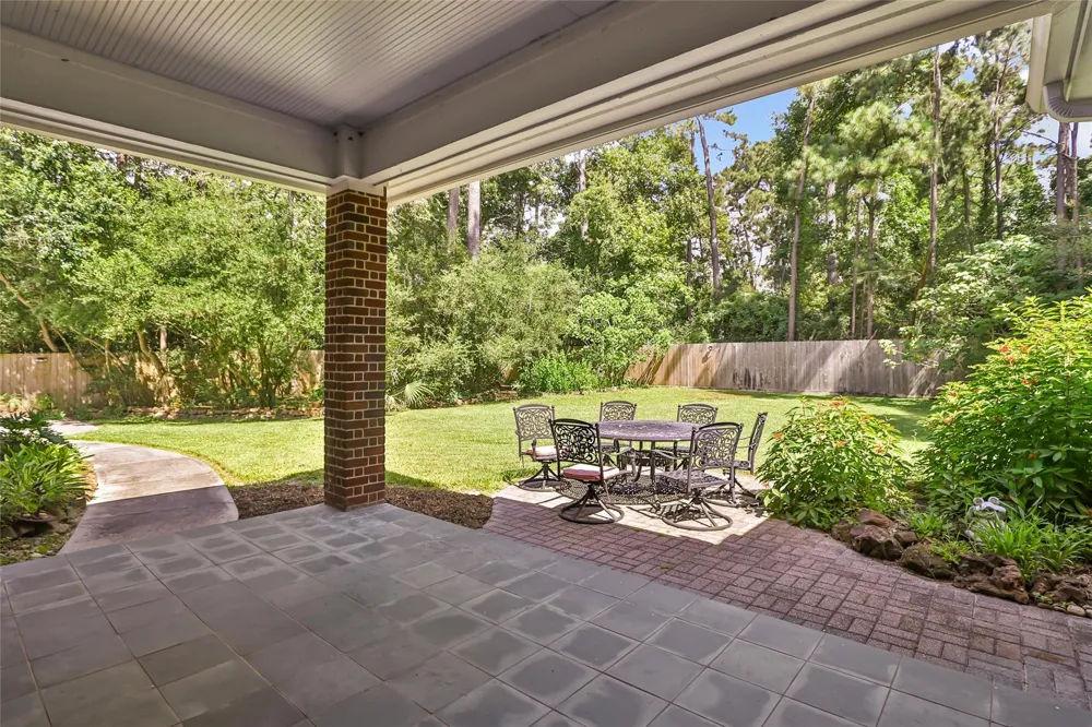 1506 Sheltering Oaks Lane Kingwood, TX 77345