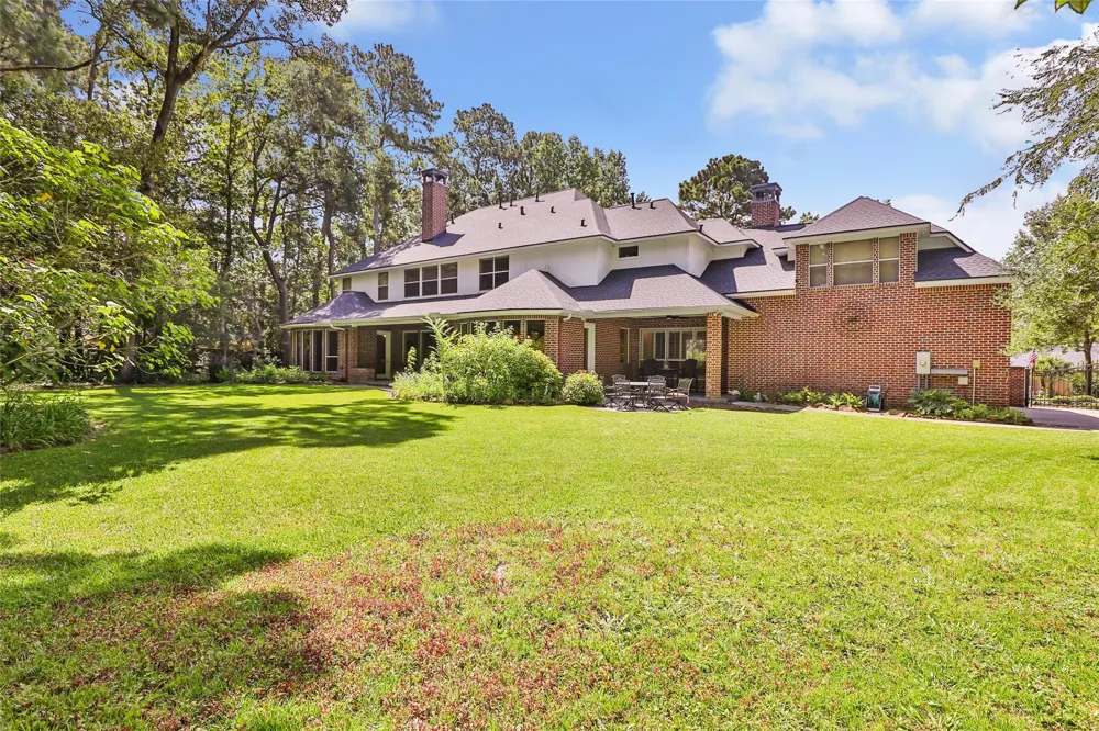 1506 Sheltering Oaks Lane Kingwood, TX 77345