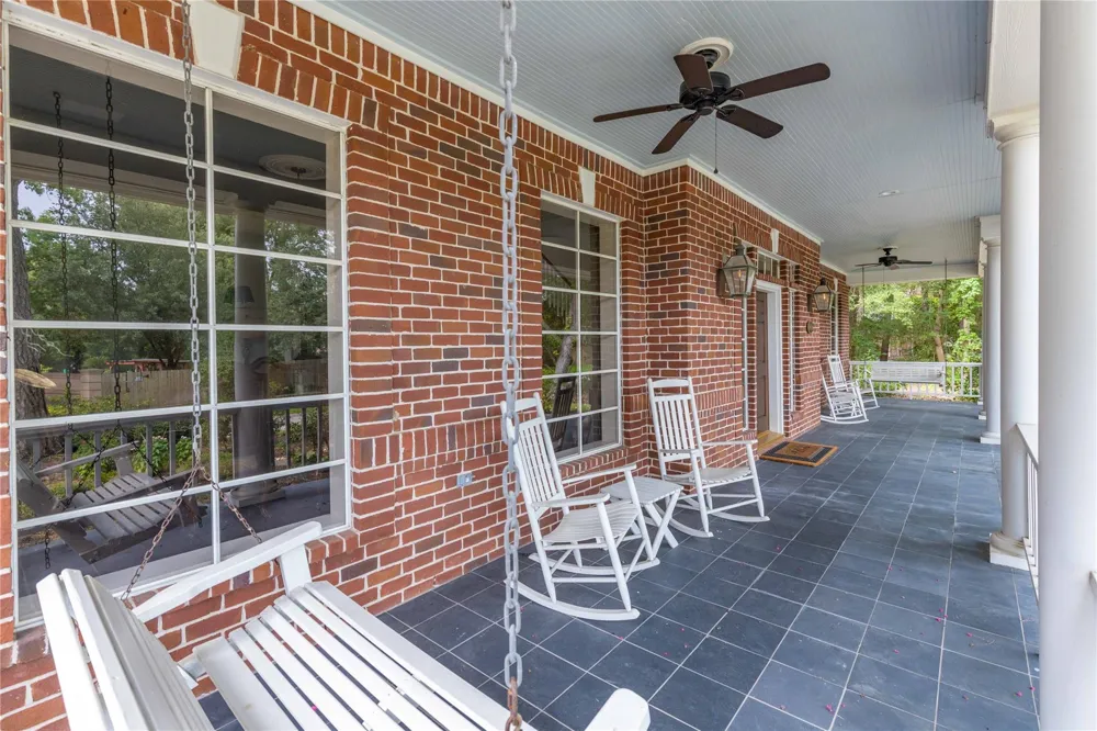 1506 Sheltering Oaks Lane Kingwood, TX 77345