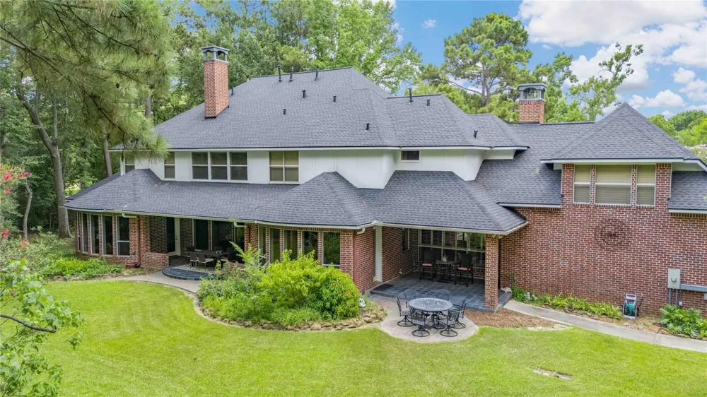 1506 Sheltering Oaks Lane Kingwood, TX 77345