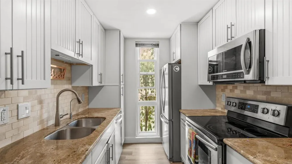 6455 La Jolla Boulevard #138 La Jolla, CA 92037