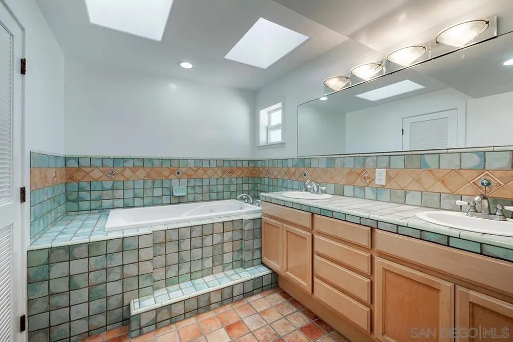 308 Palm Coronado, CA 92118