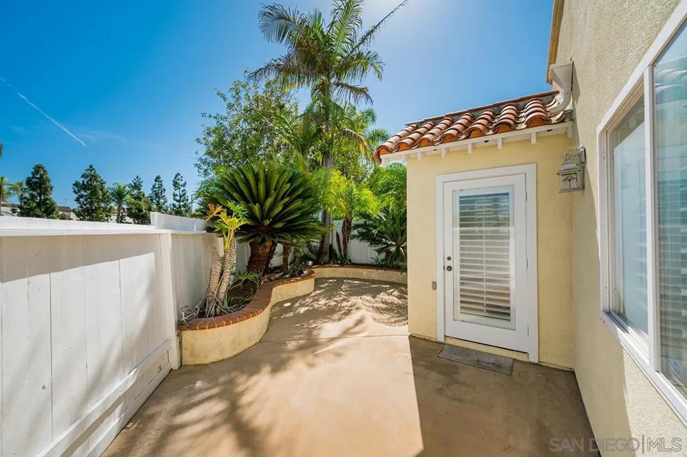 308 Palm Coronado, CA 92118
