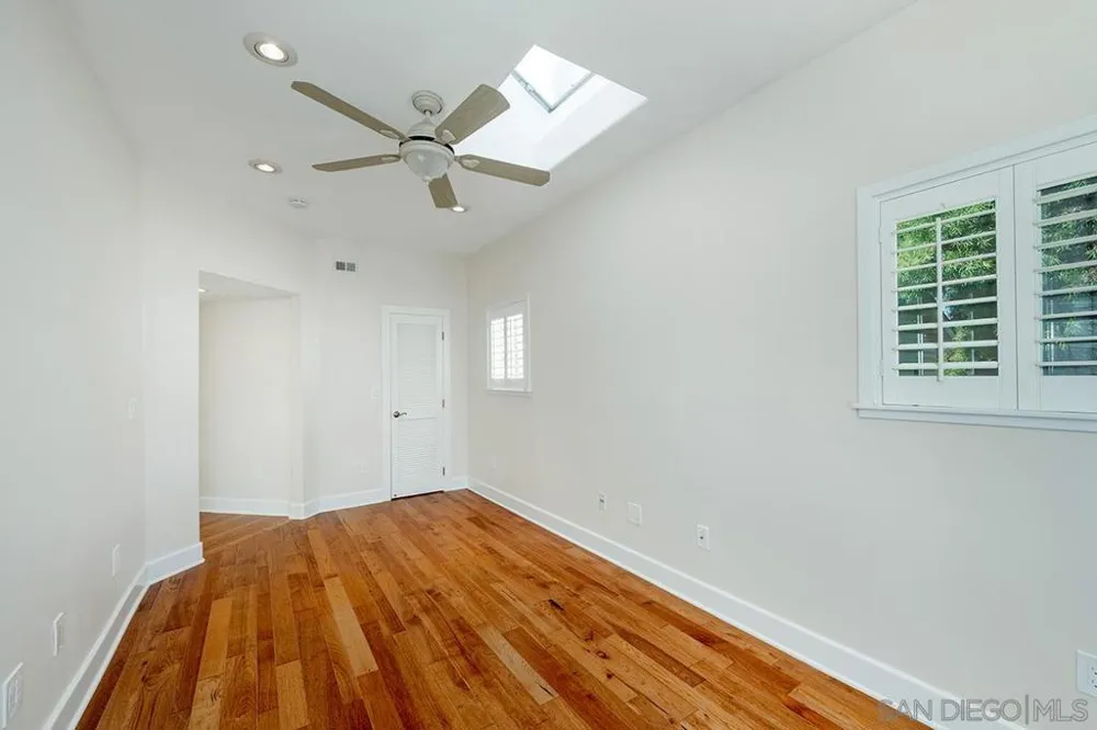 308 Palm Coronado, CA 92118