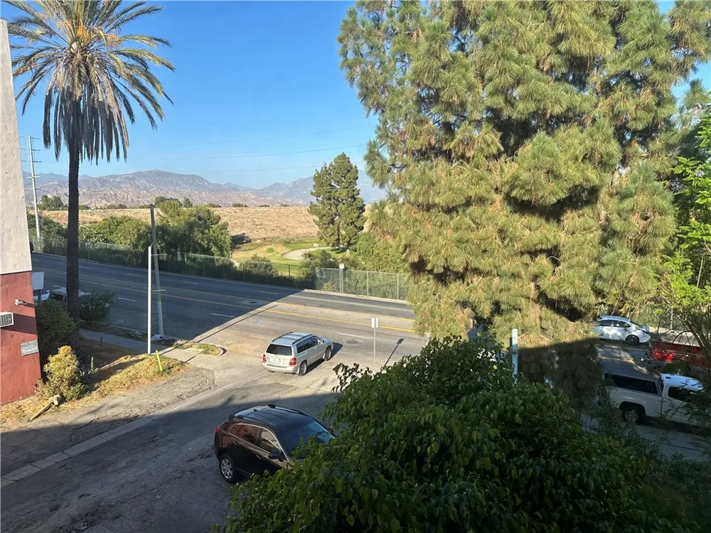 12287 Osborne #12 Pacoima, CA 91331