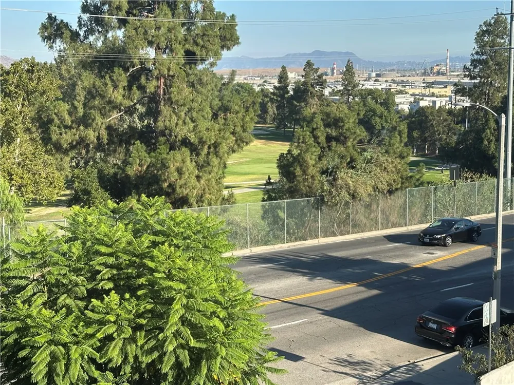 12287 Osborne #12 Pacoima, CA 91331