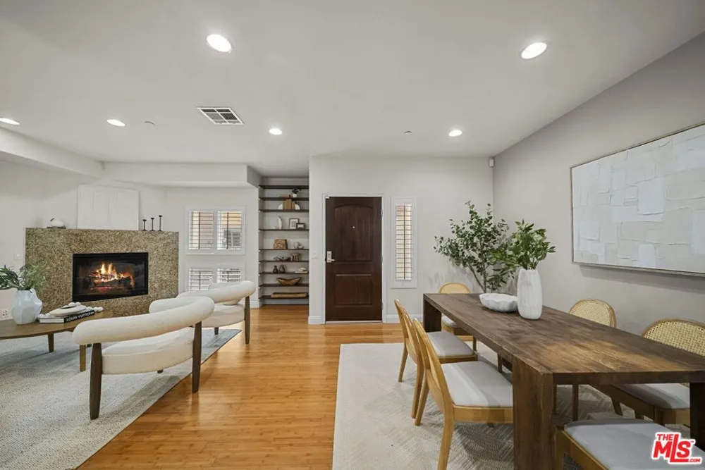 5727 Camellia Avenue #108 North Hollywood, CA 91601