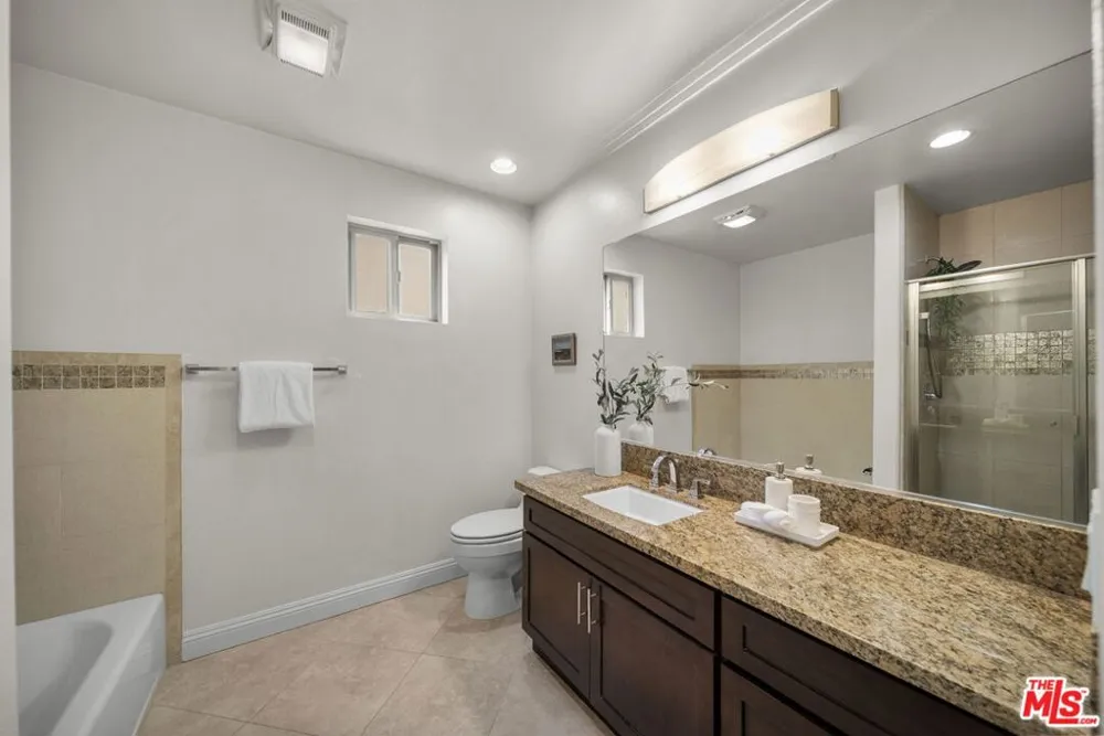 5727 Camellia Avenue #108 North Hollywood, CA 91601