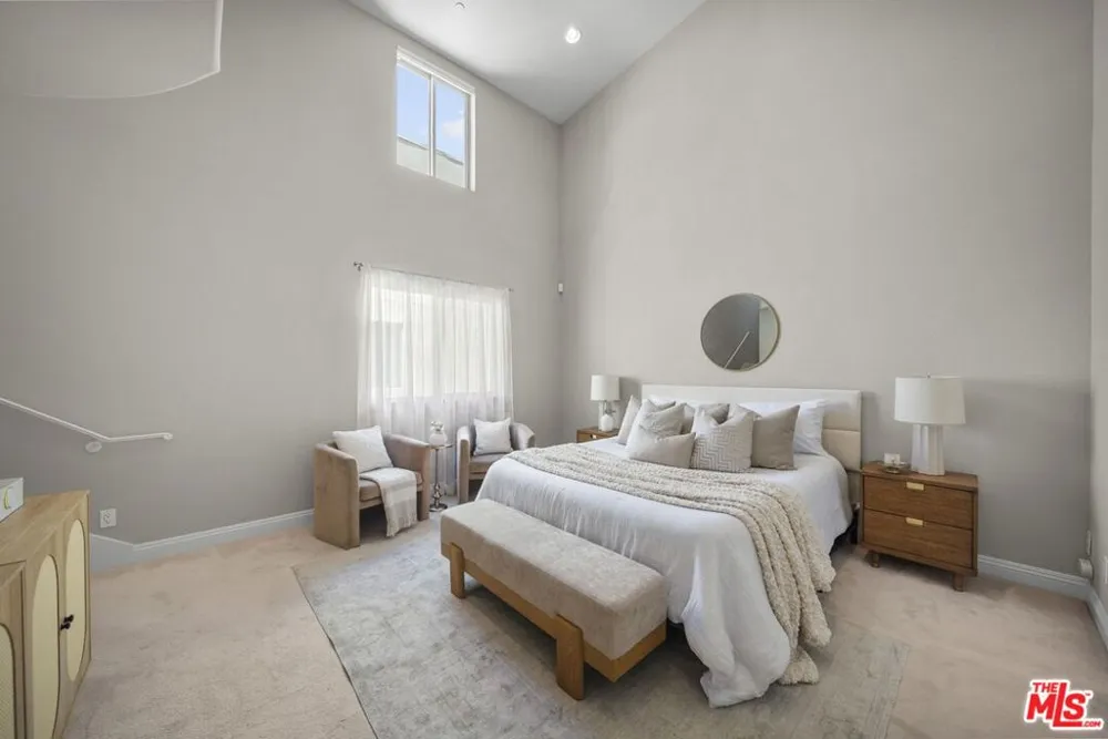 5727 Camellia Avenue #108 North Hollywood, CA 91601