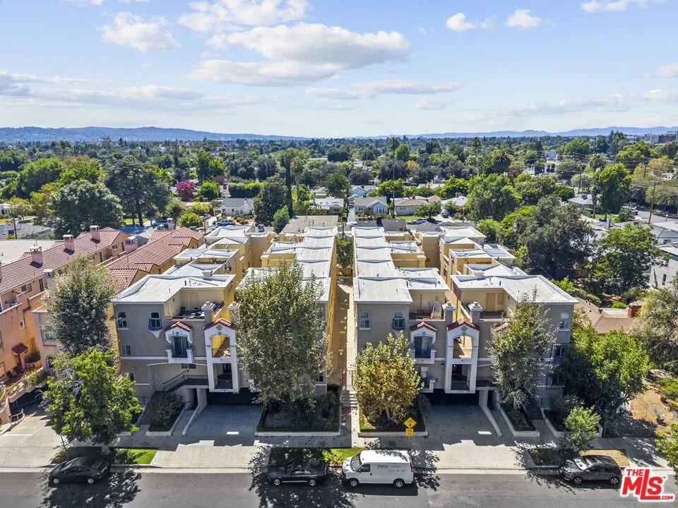 5727 Camellia Avenue #108 North Hollywood, CA 91601