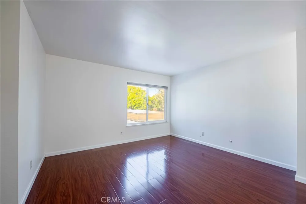 10055 Larwin #3 Chatsworth, CA 91311