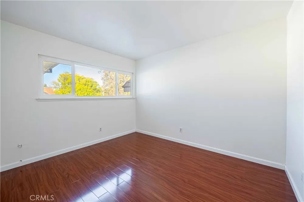 10055 Larwin #3 Chatsworth, CA 91311