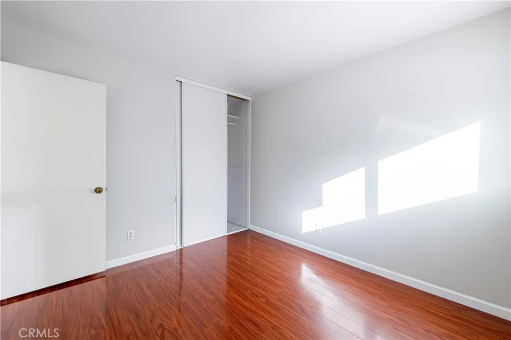 10055 Larwin #3 Chatsworth, CA 91311