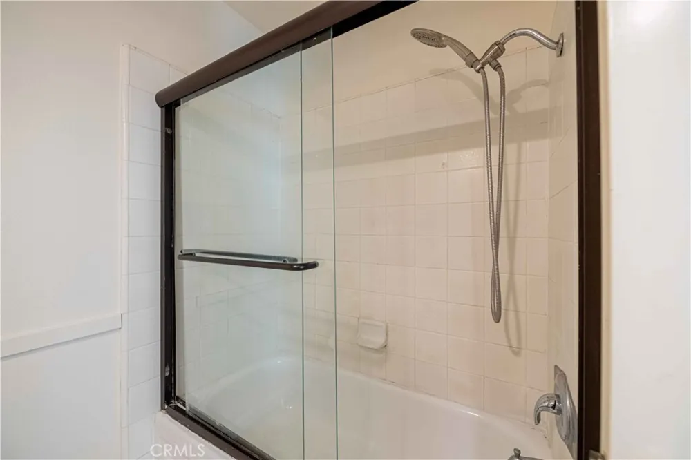 10055 Larwin #3 Chatsworth, CA 91311