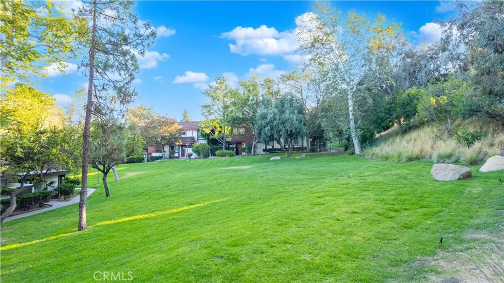 10055 Larwin #3 Chatsworth, CA 91311