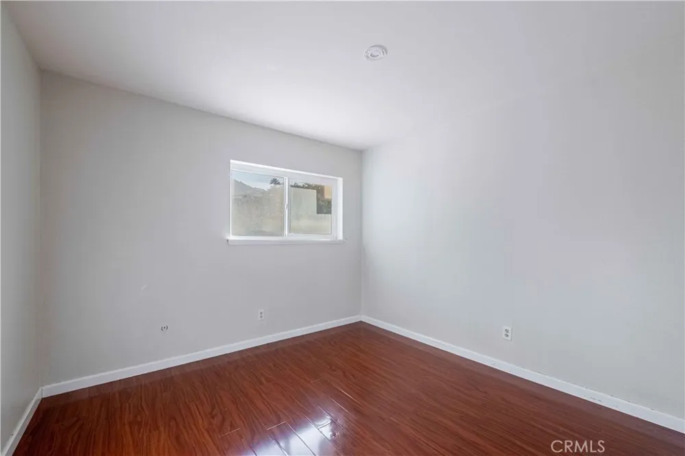 10055 Larwin #3 Chatsworth, CA 91311