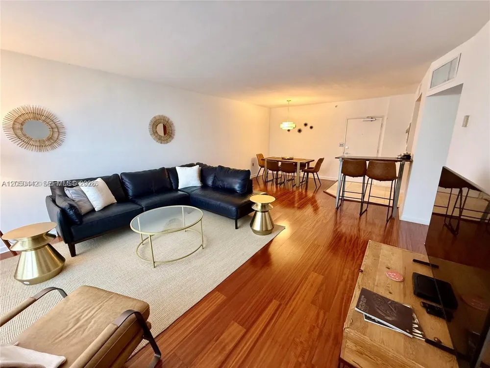 10275 Collins Ave #323 Bal Harbour, FL 33154