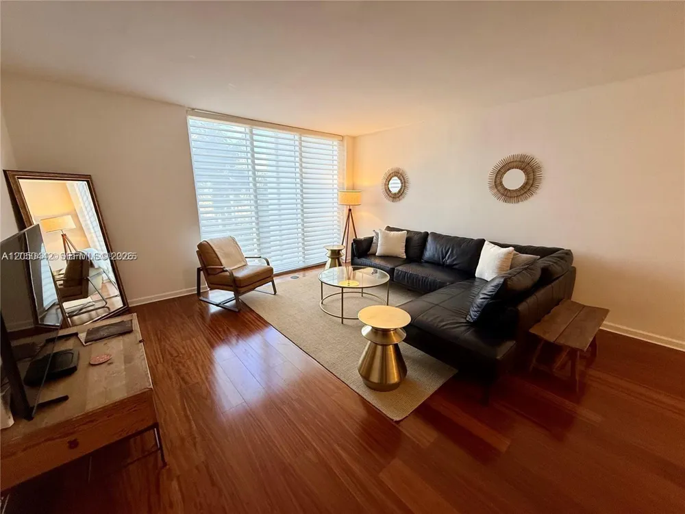 10275 Collins Ave #323 Bal Harbour, FL 33154