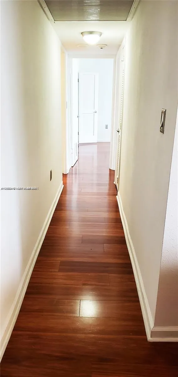 10275 Collins Ave #323 Bal Harbour, FL 33154