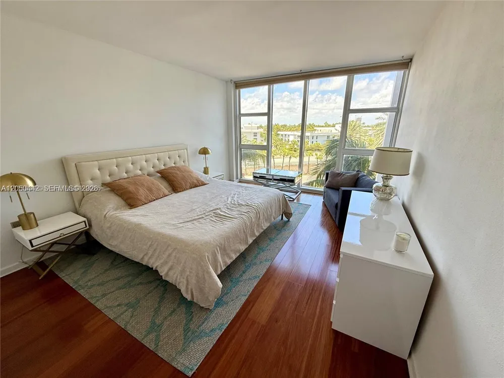 10275 Collins Ave #323 Bal Harbour, FL 33154