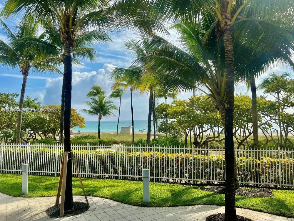 10275 Collins Ave #323 Bal Harbour, FL 33154