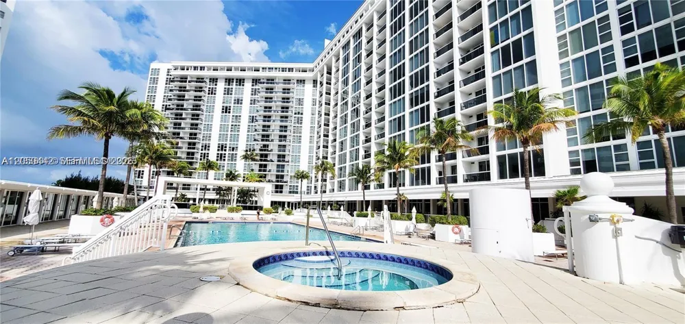 10275 Collins Ave #323 Bal Harbour, FL 33154