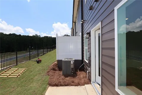 206 Redbud Road