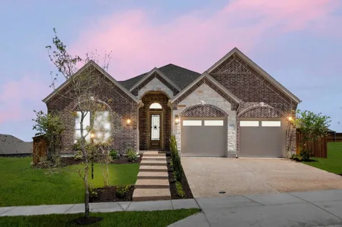 1227 Stone Cliff Drive