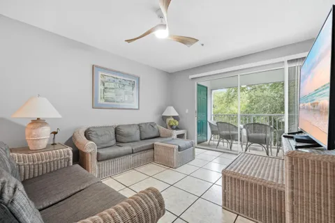 4270 Calinda Lane #332