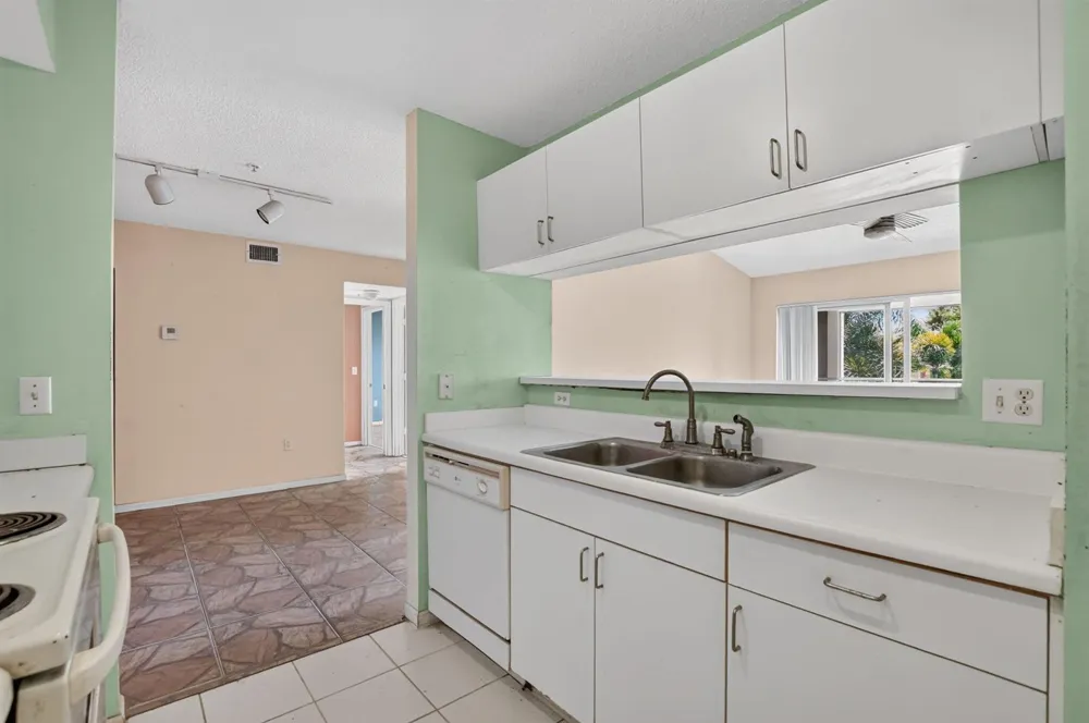 4844 State Road 7 #2304 Coconut Creek, FL 33073