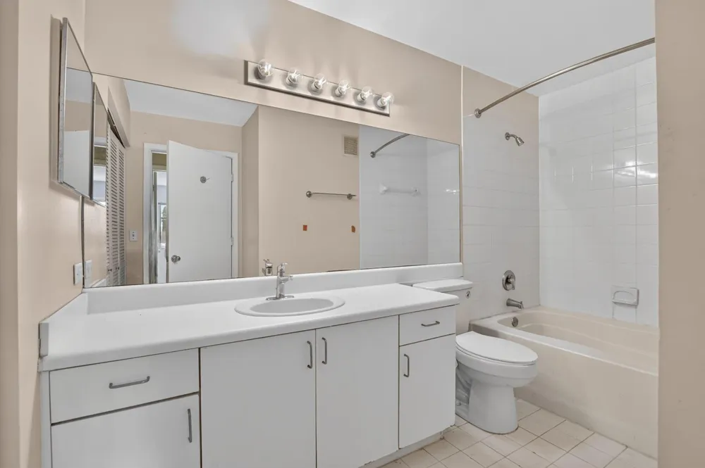 4844 State Road 7 #2304 Coconut Creek, FL 33073