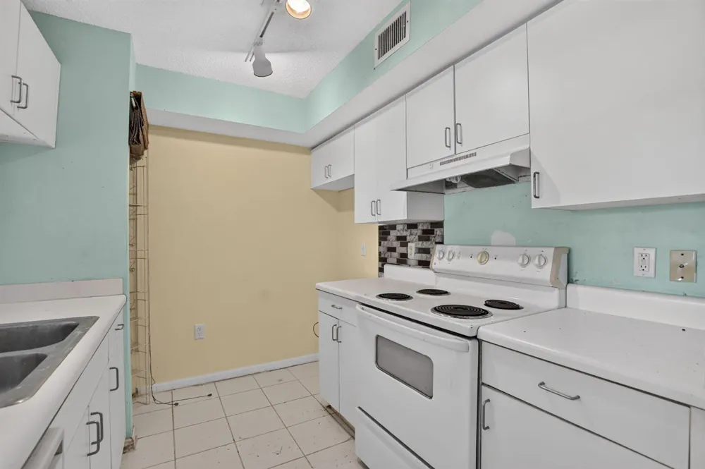 4844 State Road 7 #2304 Coconut Creek, FL 33073