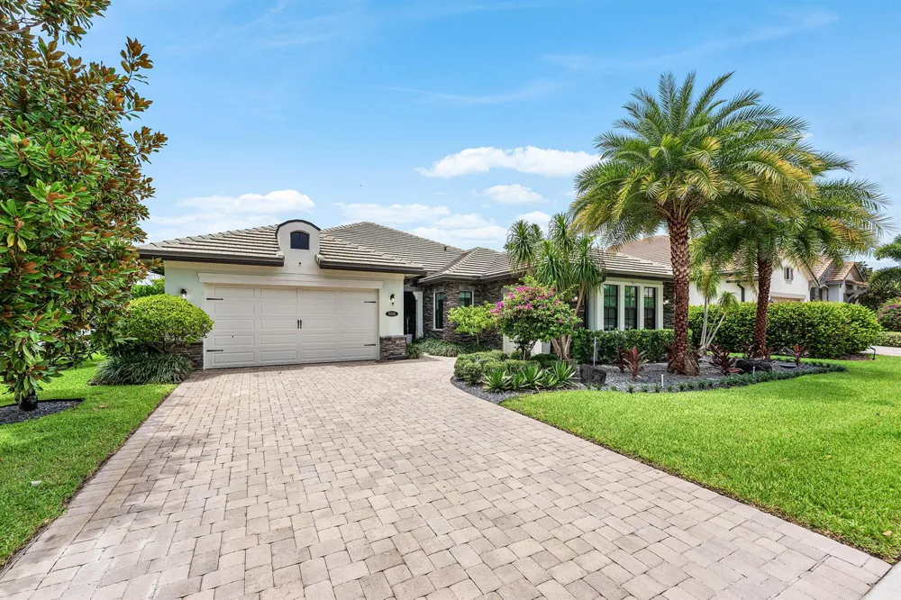 9316 Grand Prix Lane Boynton Beach, FL 33472