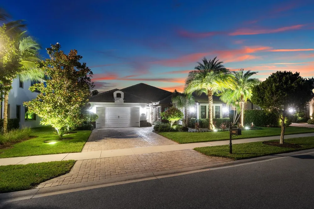 9316 Grand Prix Lane Boynton Beach, FL 33472