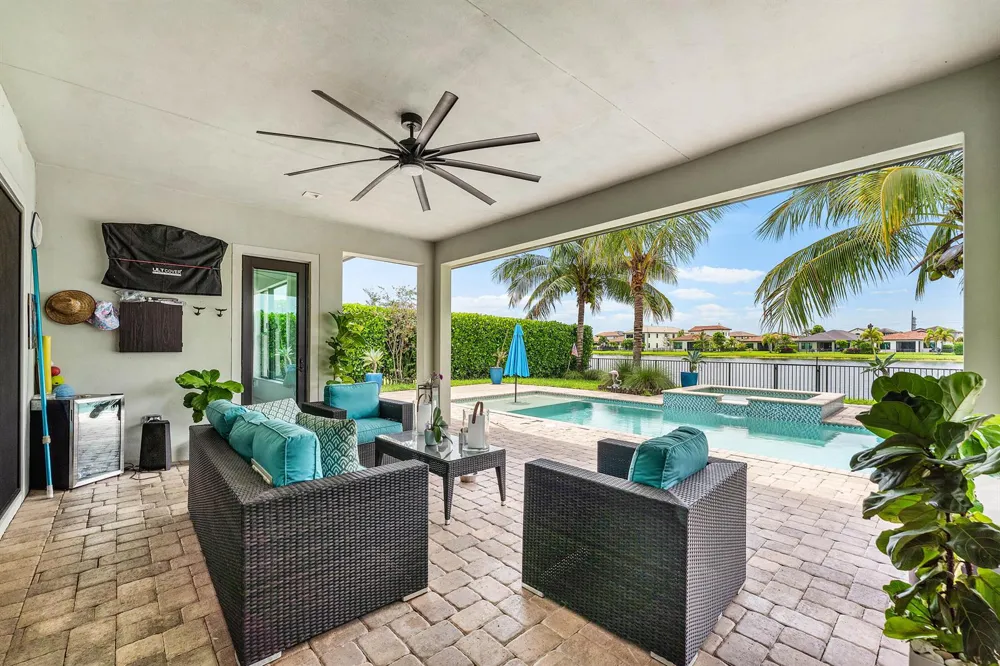 9316 Grand Prix Lane Boynton Beach, FL 33472