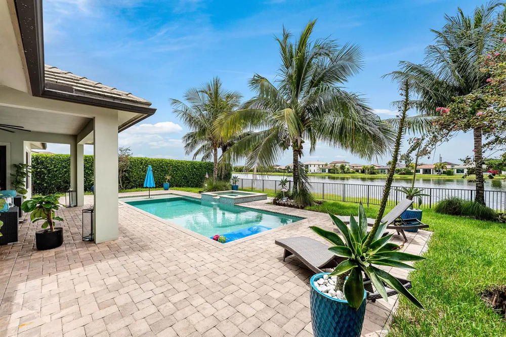 9316 Grand Prix Lane Boynton Beach, FL 33472