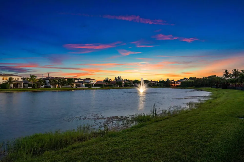 9316 Grand Prix Lane Boynton Beach, FL 33472