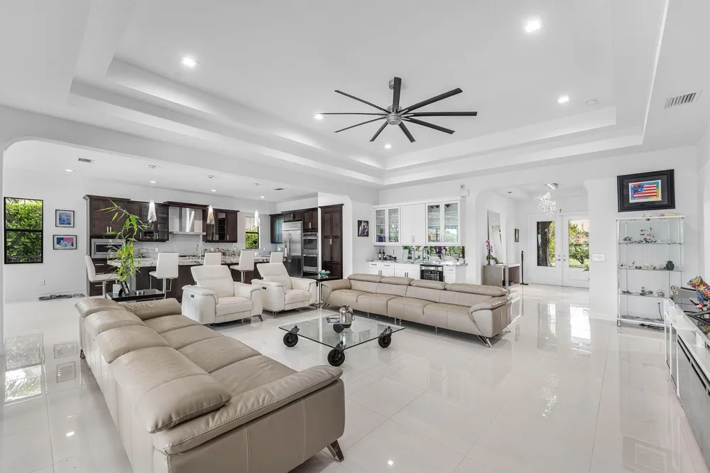 9316 Grand Prix Lane Boynton Beach, FL 33472