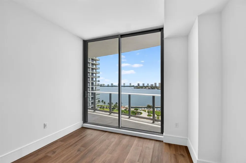 220 Lake Shore Drive #1506 Lake Park, FL 33403