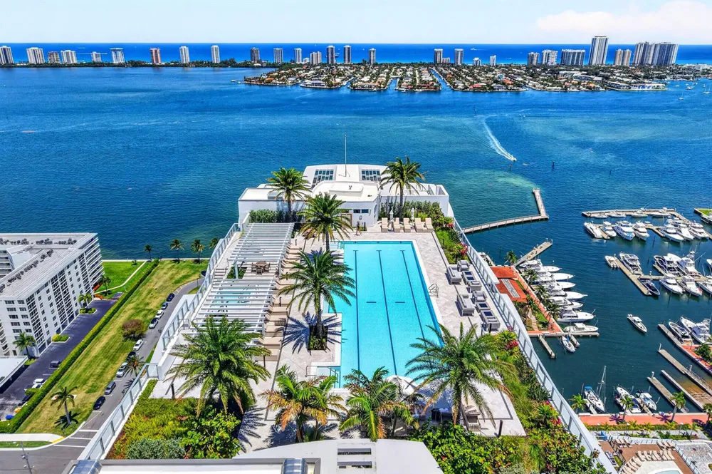 220 Lake Shore Drive #1506 Lake Park, FL 33403