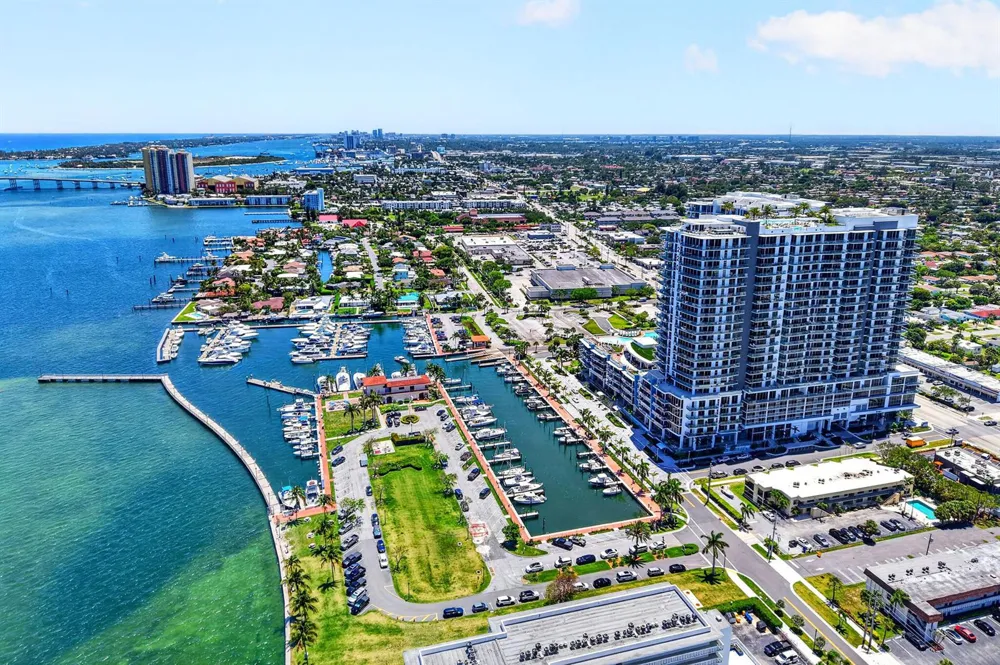 220 Lake Shore Drive #1506 Lake Park, FL 33403